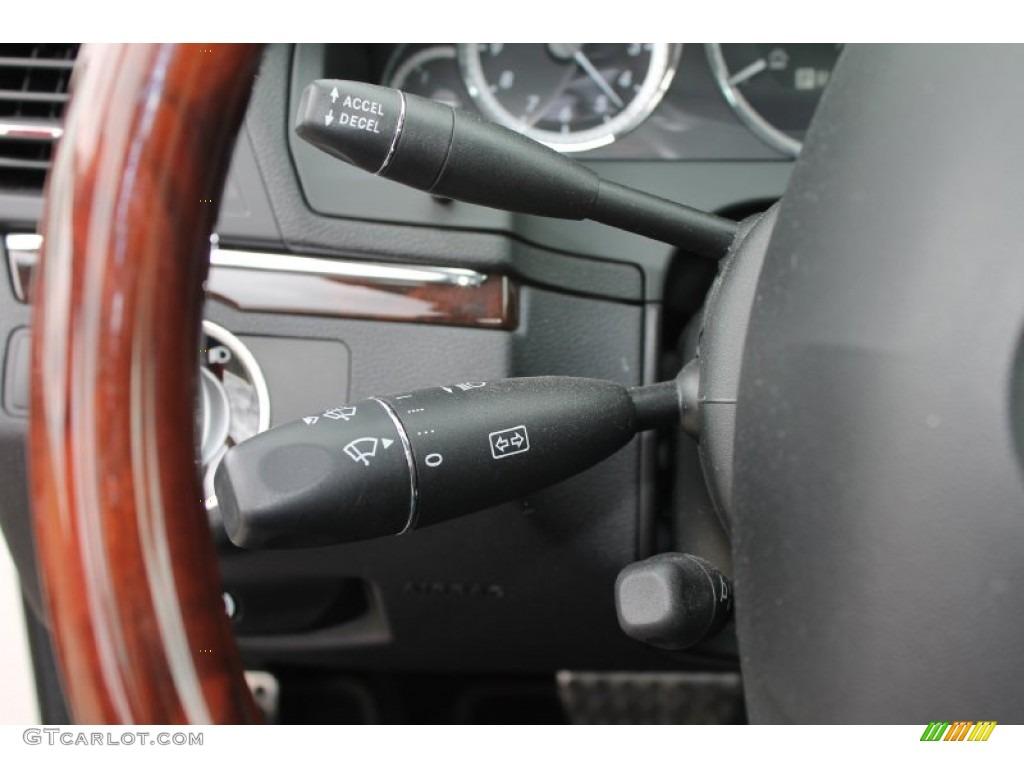 2011 E 550 Coupe - Arctic White / Black photo #41