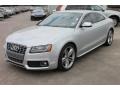 Front 3/4 View of 2010 S5 4.2 FSI quattro Coupe