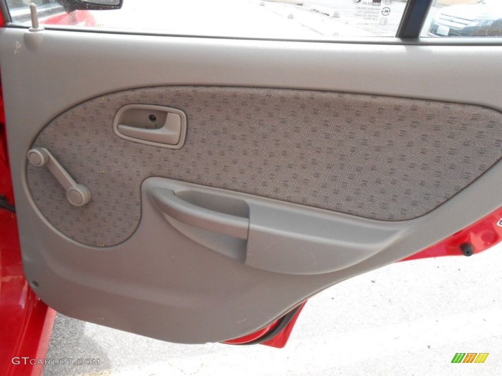 2003 Rio Sedan - Classic Red / Gray photo #17