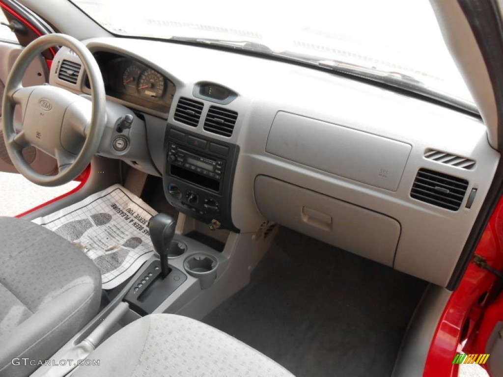 2003 Rio Sedan - Classic Red / Gray photo #19