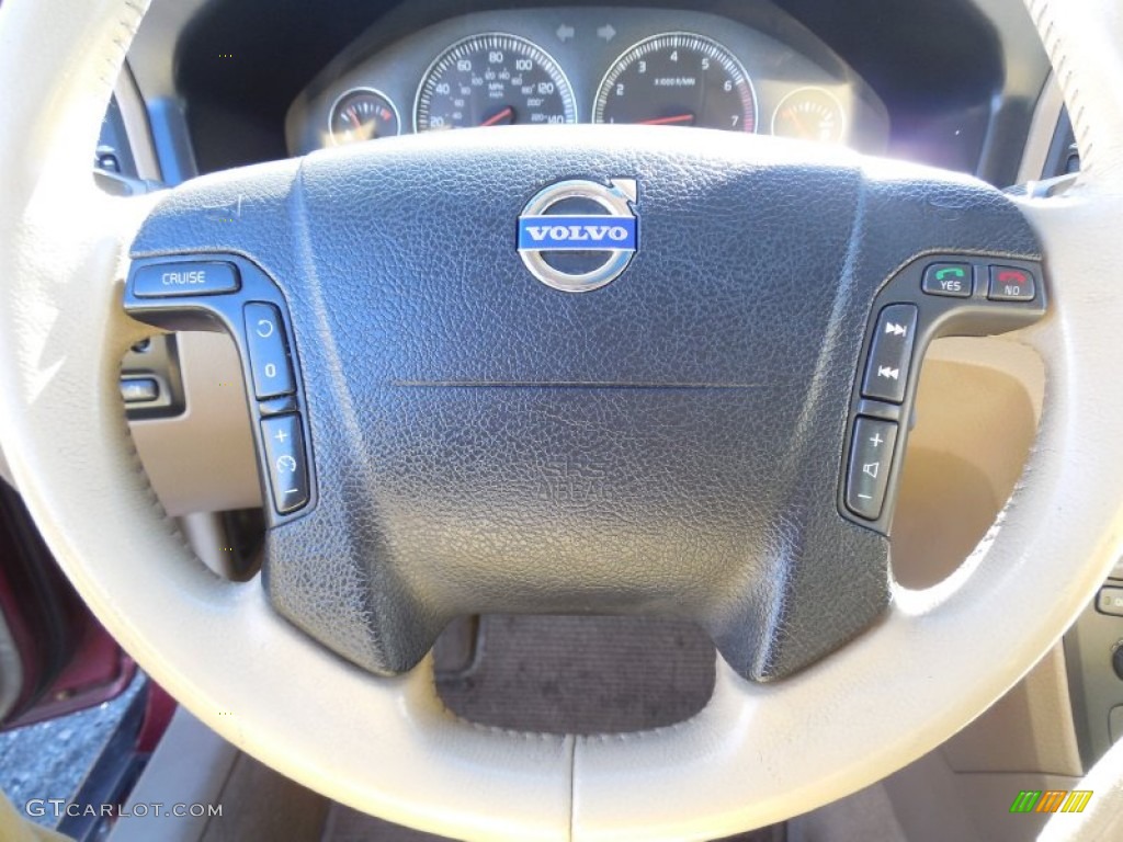 2004 XC70 AWD - Ruby Red Metallic / Beige/Light Sand photo #10