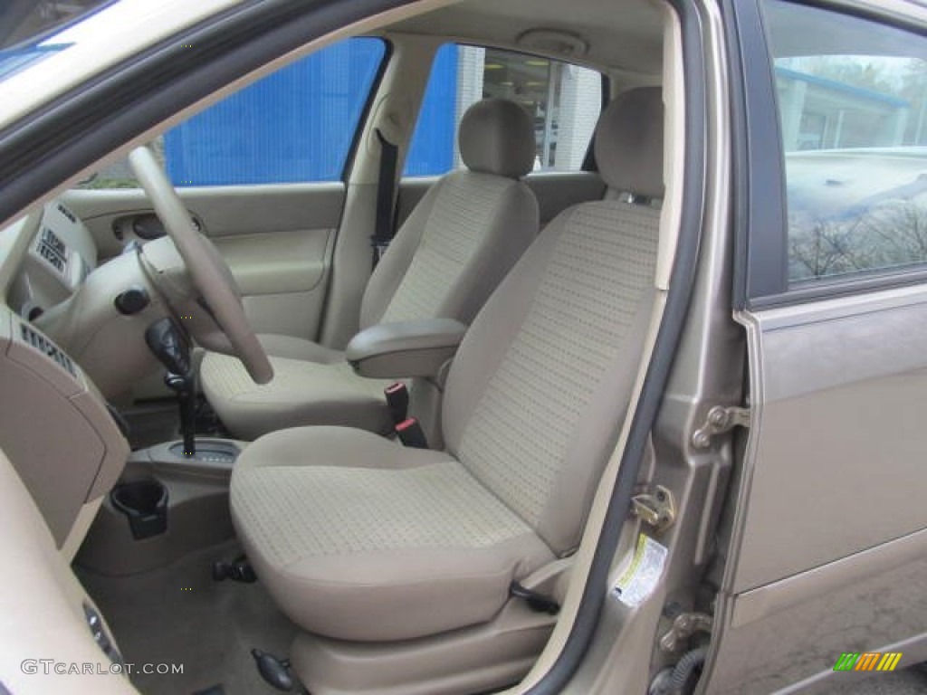 2005 Focus ZX4 SES Sedan - Arizona Beige Metallic / Dark Pebble/Light Pebble photo #12