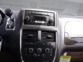 Sandstone - Grand Caravan SXT Photo No. 17