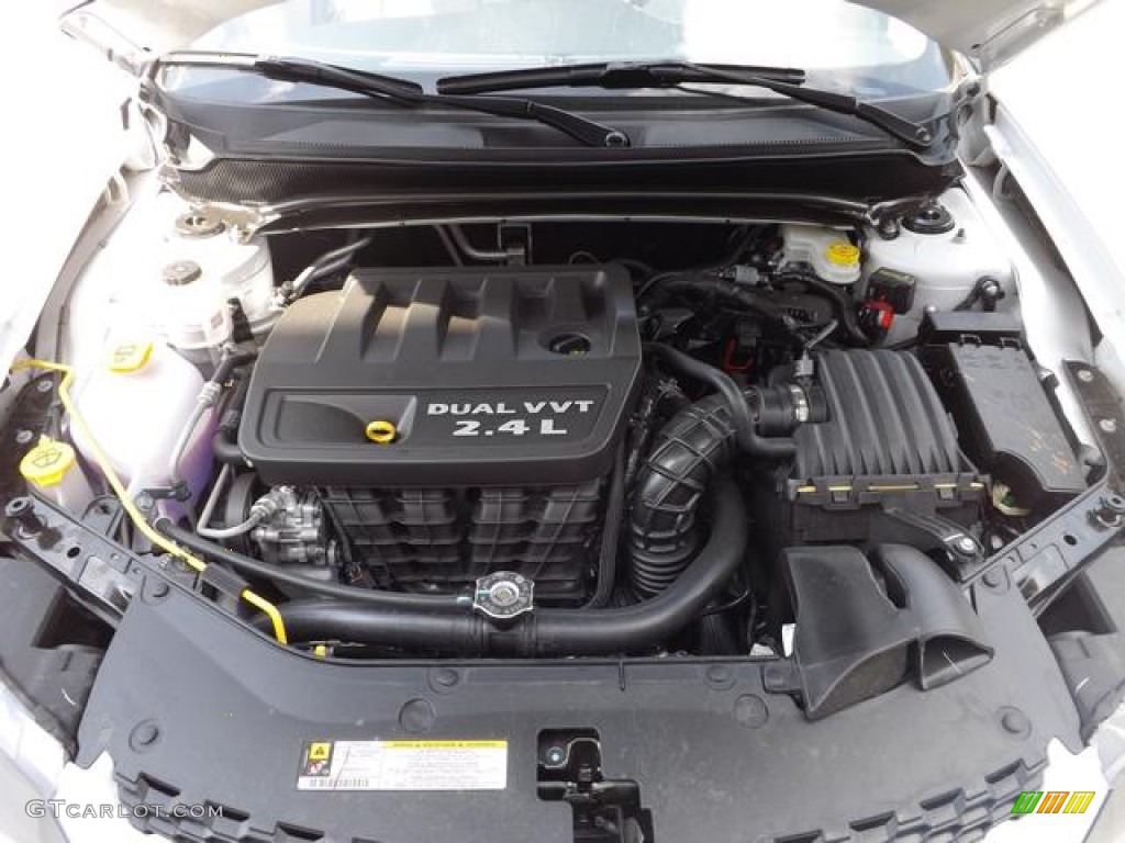 2013 Avenger SXT - New Bright White / Black/Light Frost Beige photo #11