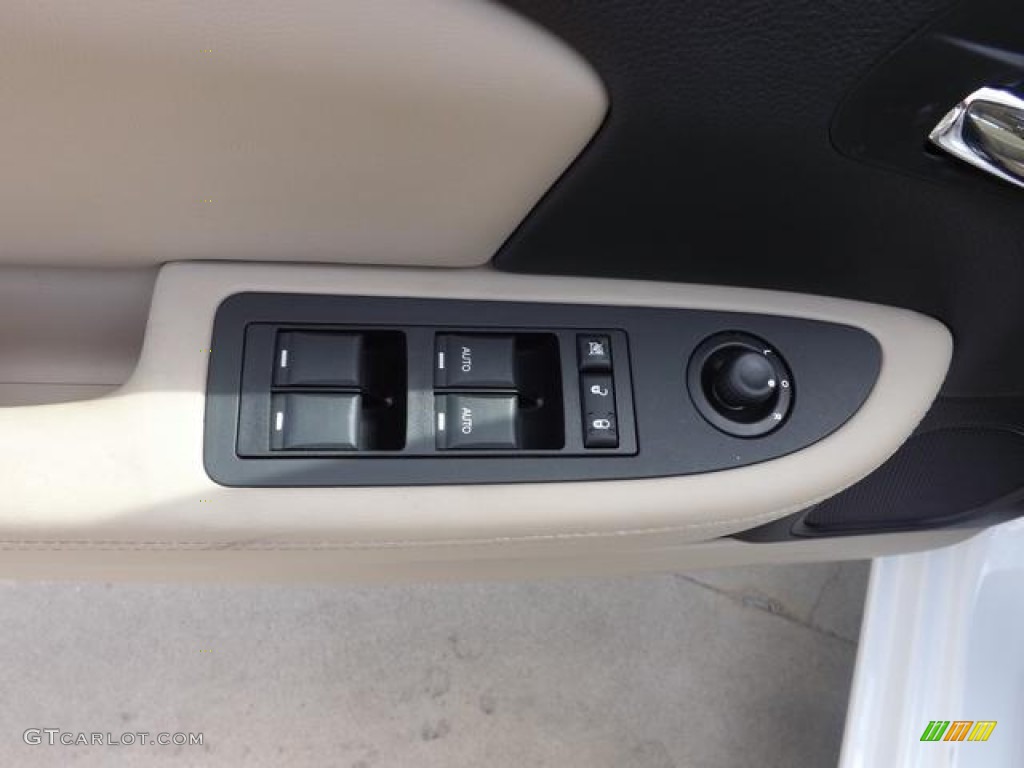 2013 Avenger SXT - New Bright White / Black/Light Frost Beige photo #29