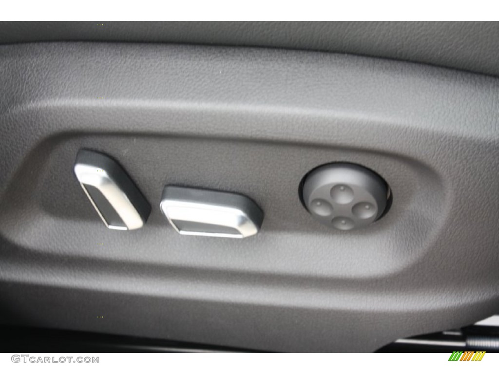2013 Audi Q5 3.0 TFSI quattro Controls Photo #79116207