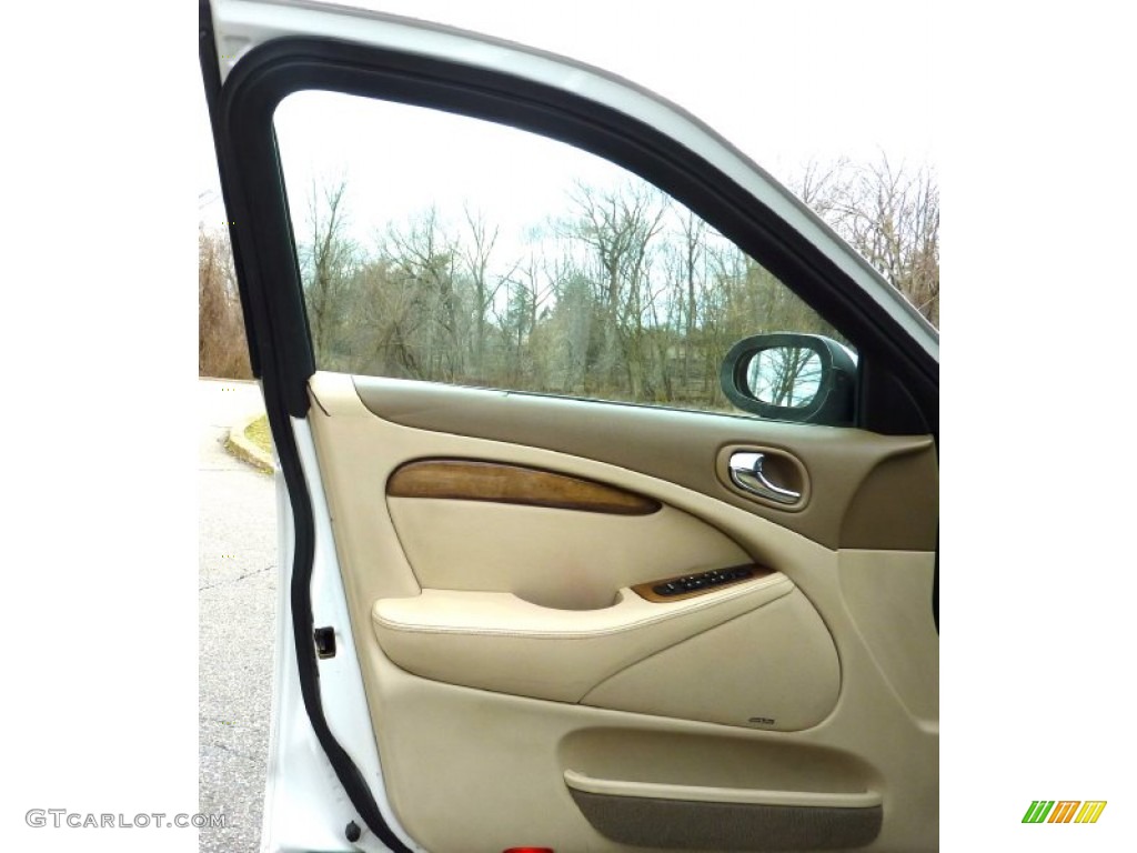 2003 Jaguar S-Type 4.2 Door Panel Photos