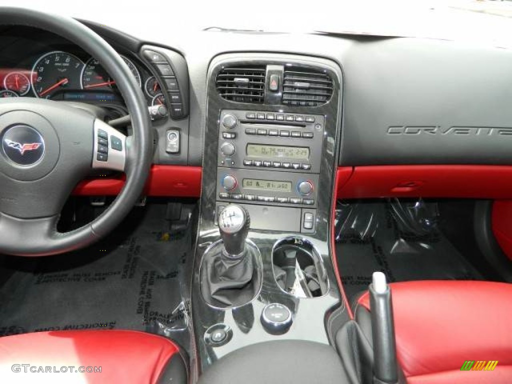 2011 Chevrolet Corvette Grand Sport Convertible Controls Photo #79116273