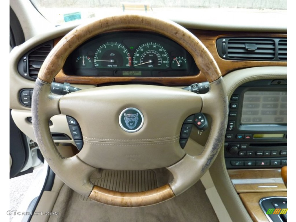 2003 Jaguar S-Type 4.2 Steering Wheel Photos