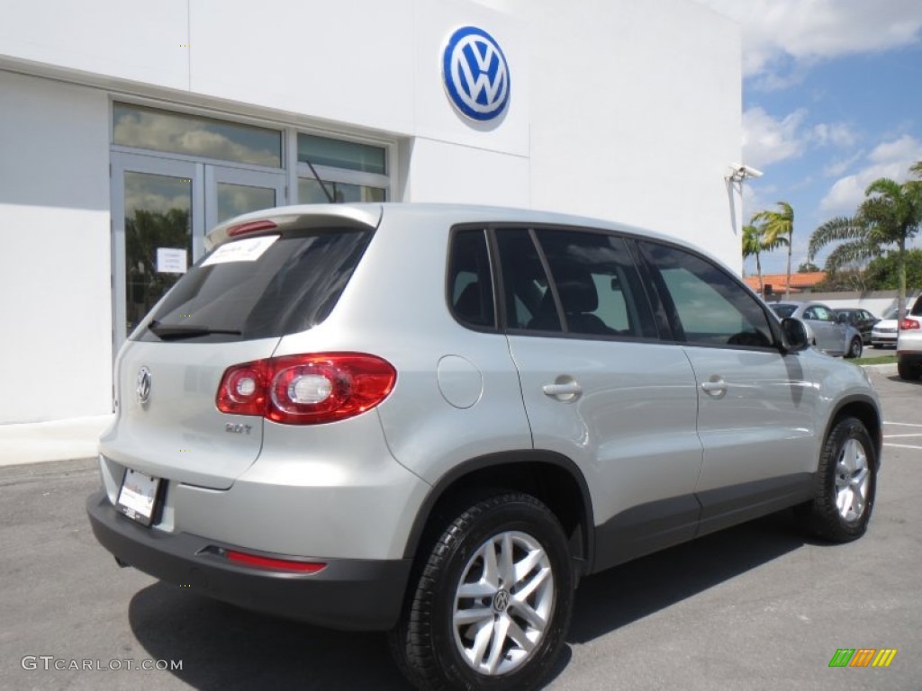 2011 Tiguan S - White Gold Metallic / Charcoal photo #5