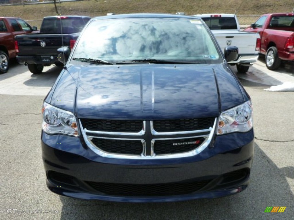 2013 Grand Caravan SXT - True Blue Pearl / Black/Light Graystone photo #8