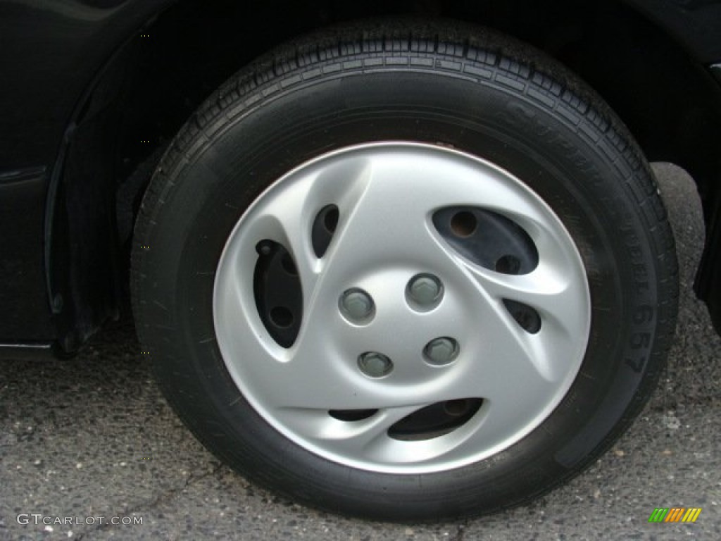 2002 Saturn S Series SC1 Coupe Wheel Photos