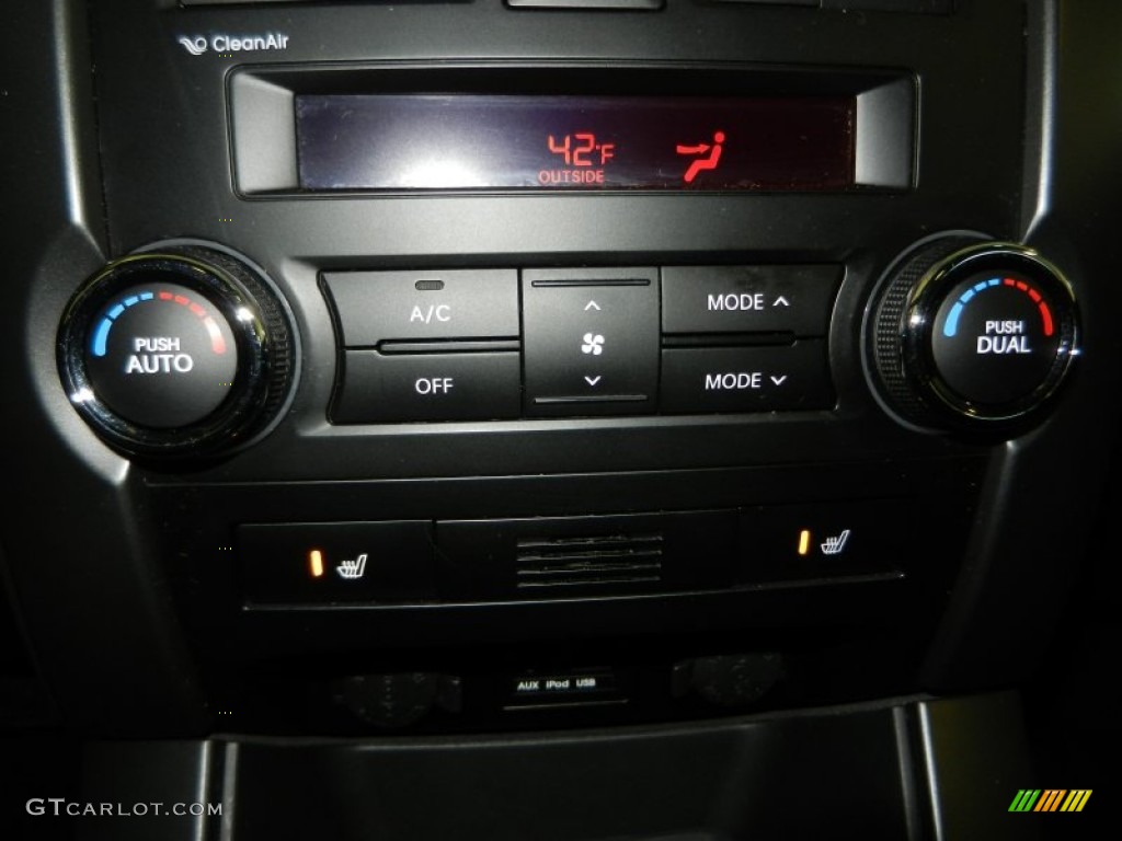 2011 Sorento EX V6 AWD - Snow White Pearl / Black photo #14