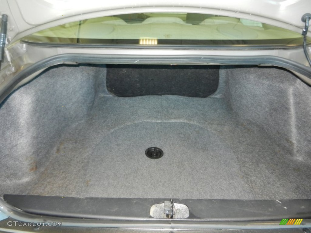2002 Chevrolet Impala Standard Impala Model Trunk Photos