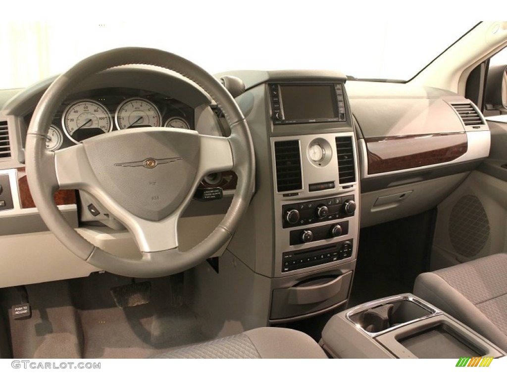 2010 Chrysler Town & Country Touring Medium Slate Gray/Light Shale Dashboard Photo #79122494