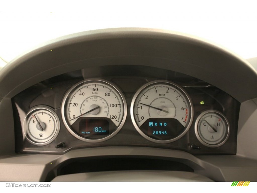 2010 Chrysler Town & Country Touring Gauges Photo #79122508