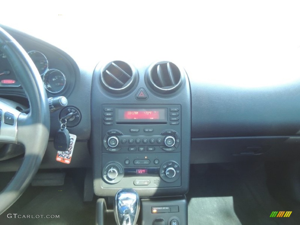 2007 G6 GTP Sedan - Ivory White / Ebony photo #18