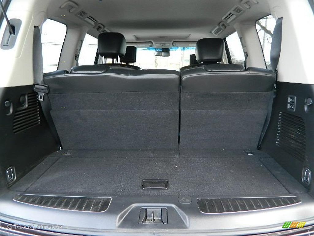 2011 Infiniti QX 56 4WD Trunk Photo #79129862