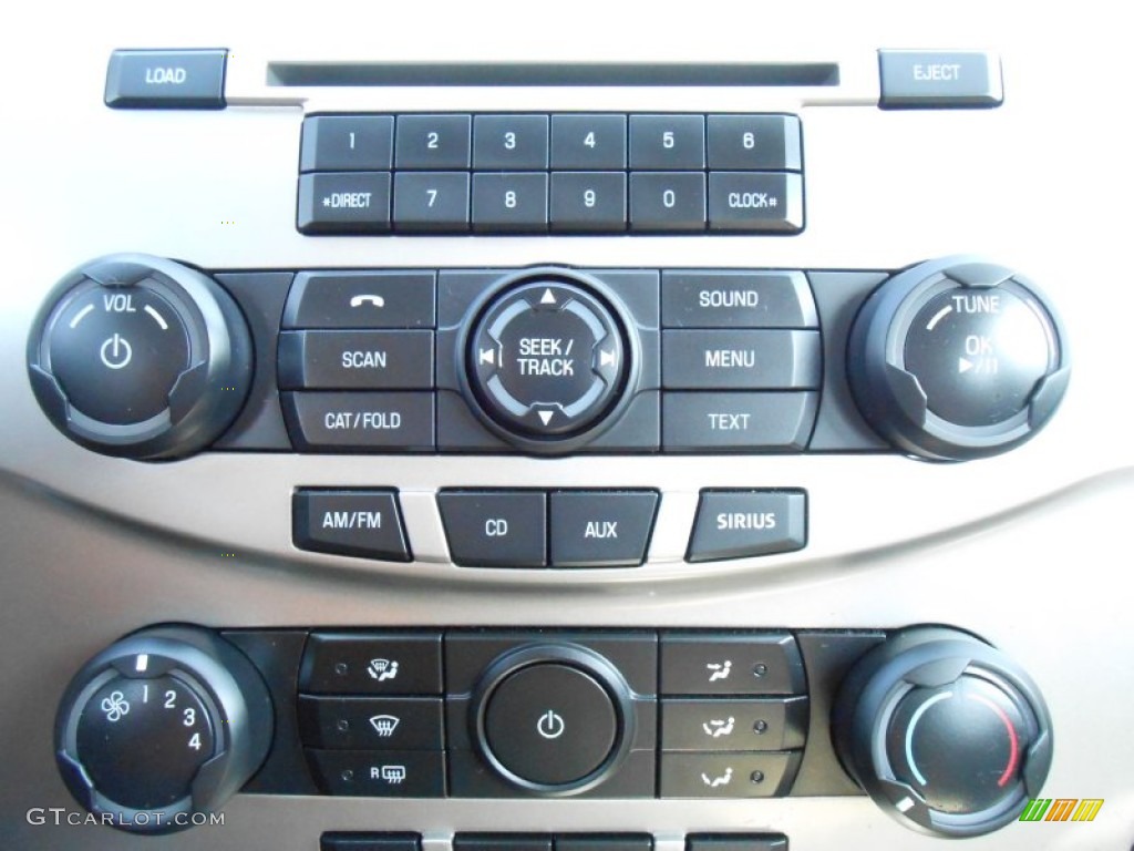 2008 Ford Focus S Sedan Controls Photos