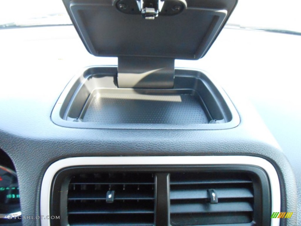 2012 Caliber SXT Plus - Tungsten Metallic / Dark Slate Gray photo #13