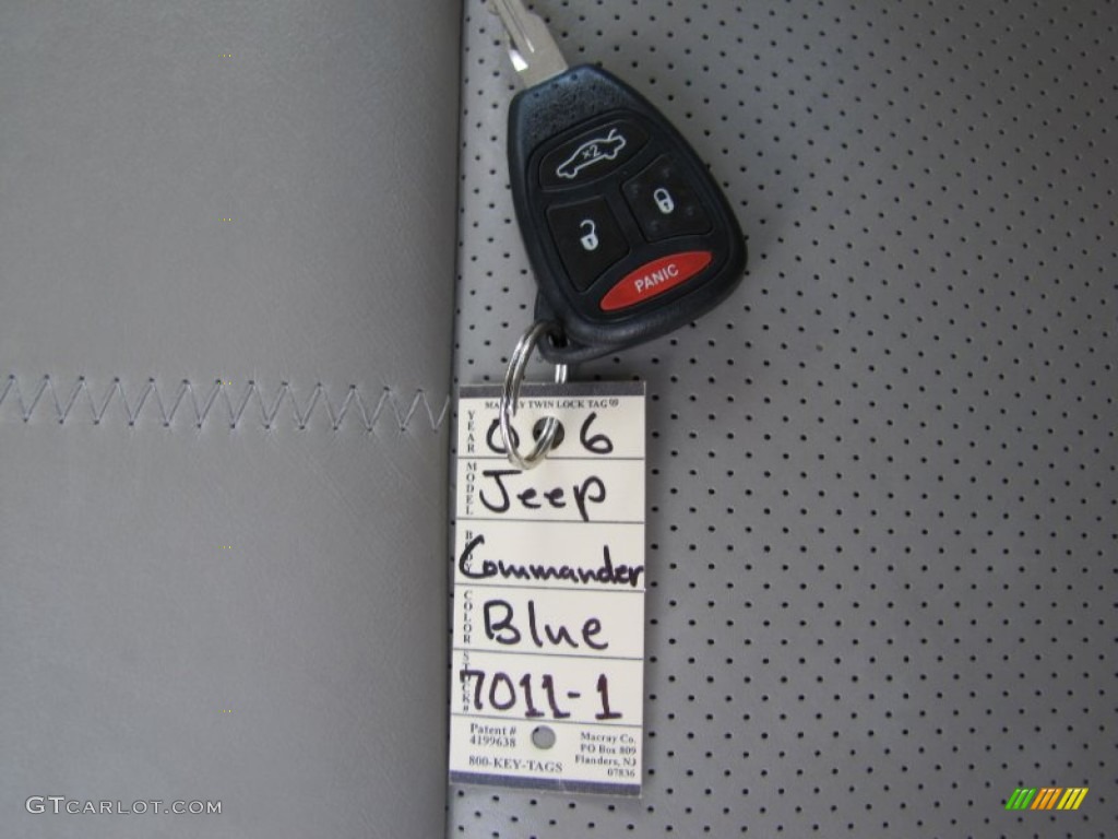 2006 Commander Limited 4x4 - Midnight Blue Pearl / Dark Slate Gray/Light Graystone photo #38