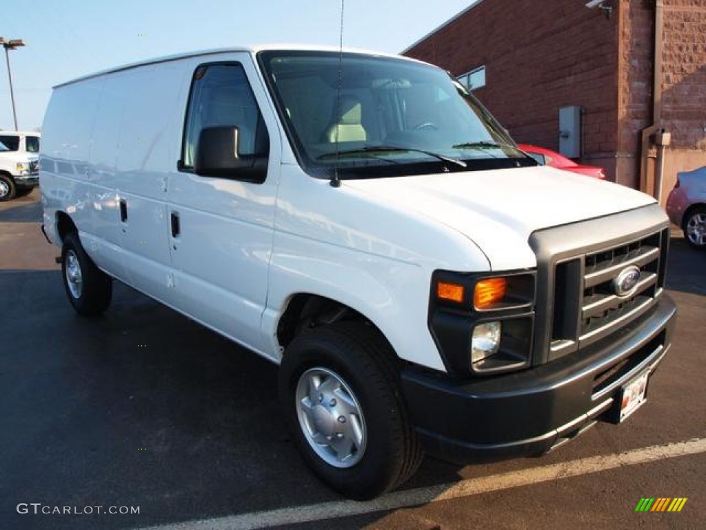 Oxford White 2013 Ford E Series Van E250 Cargo Exterior Photo #79134231