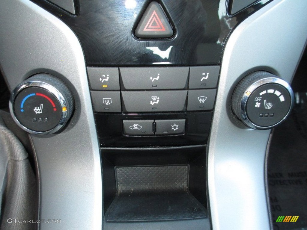 2012 Chevrolet Cruze LT Controls Photo #79135941