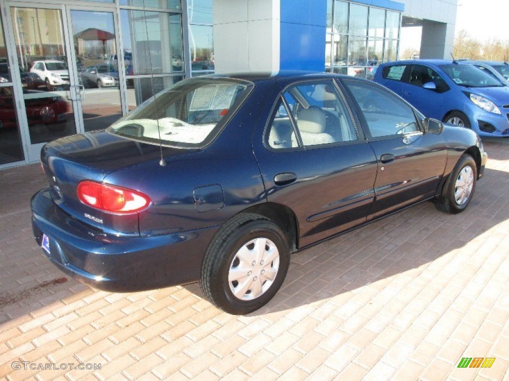 2001 Cavalier Sedan - Indigo Blue Metallic / Neutral photo #11