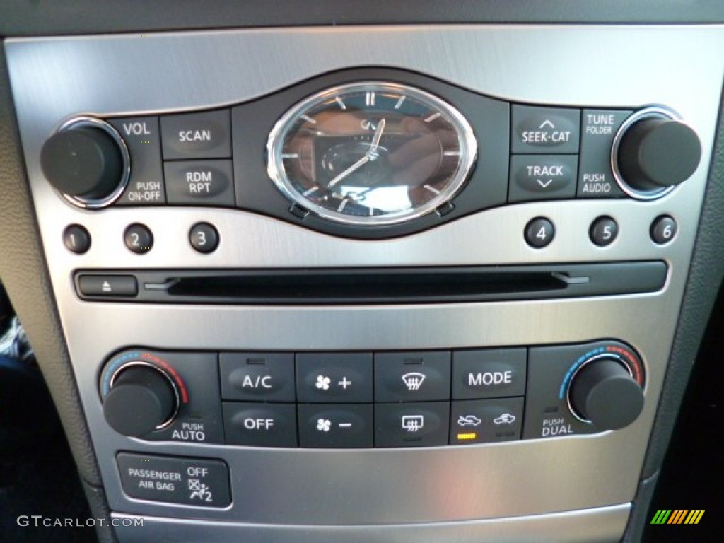 2010 Infiniti G 37 x AWD Coupe Controls Photo #79137432