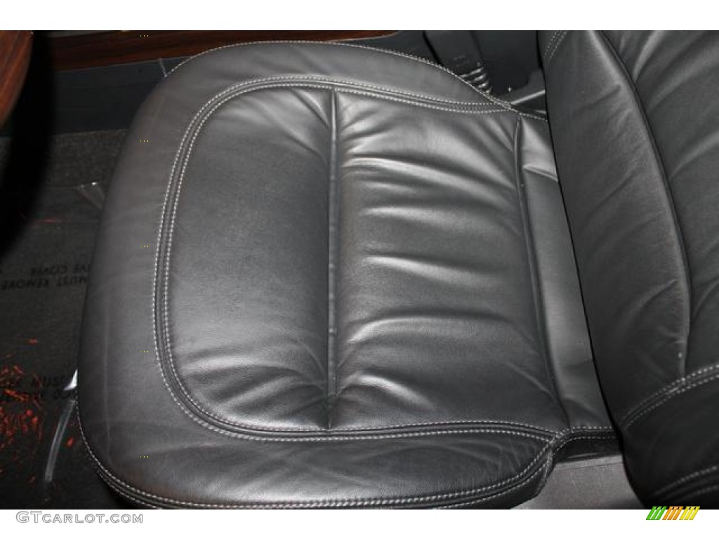 2010 Hyundai Azera Limited Front Seat Photo #79140729