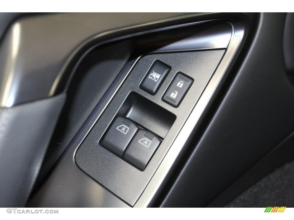 2013 Nissan GT-R Premium Controls Photo #79141056