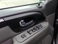 2004 Onyx Black GMC Envoy XUV SLT 4x4  photo #23