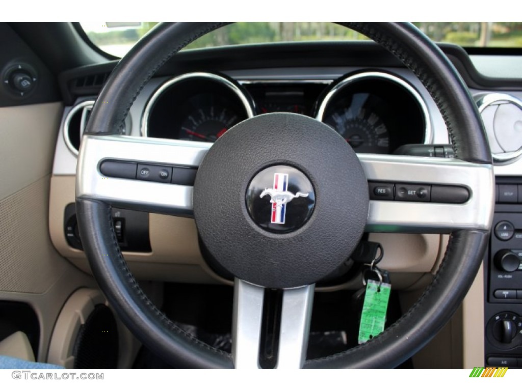 2007 Ford Mustang GT/CS California Special Convertible Steering Wheel Photos