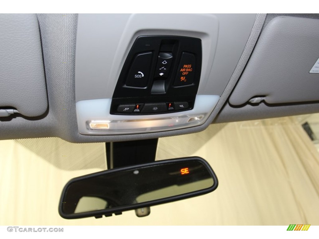 2013 3 Series 328i Sedan - Jet Black / Black photo #16