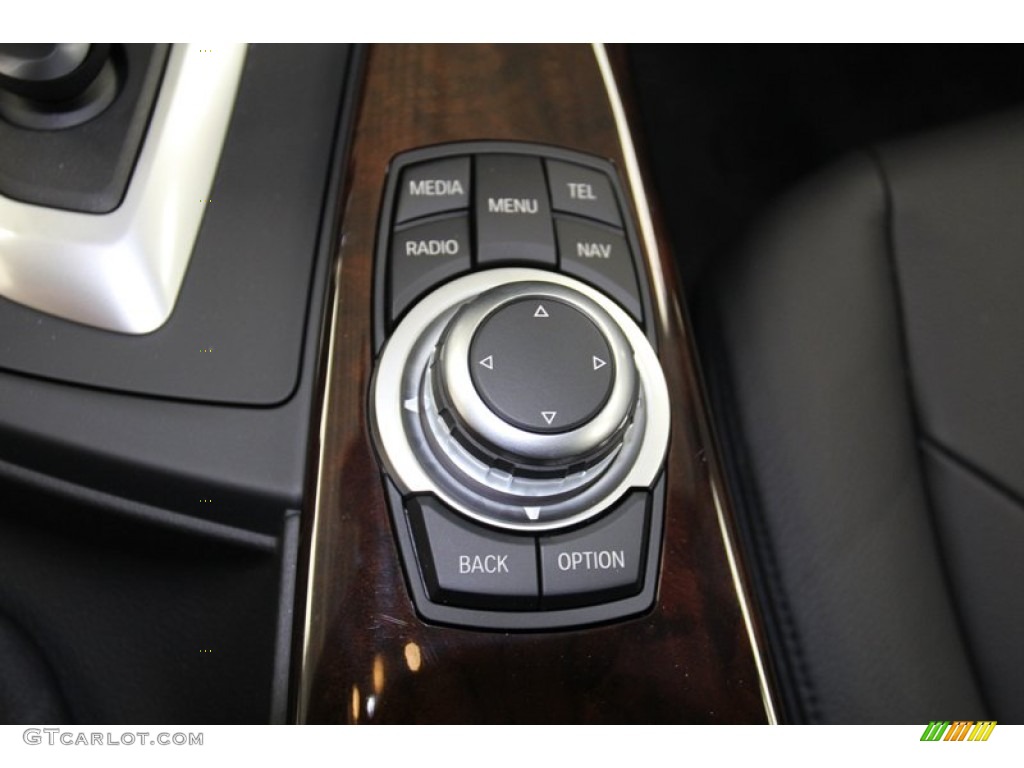 2013 BMW 3 Series 328i Sedan Controls Photo #79150270