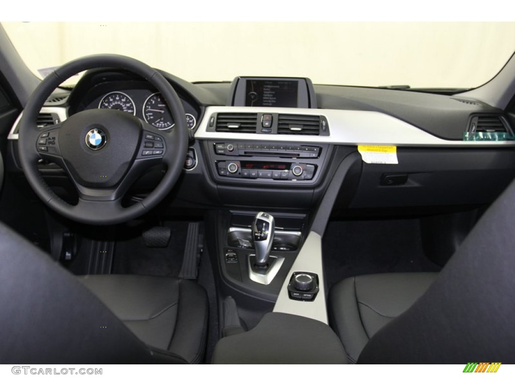2013 BMW 3 Series 328i Sedan Black Dashboard Photo #79150315