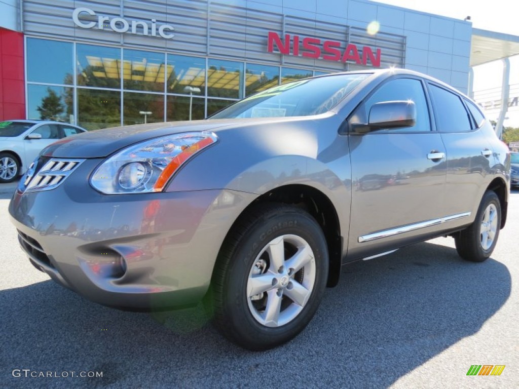 Platinum Graphite Nissan Rogue