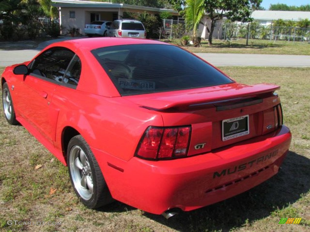 2004 Mustang GT Coupe - Torch Red / Medium Parchment photo #37