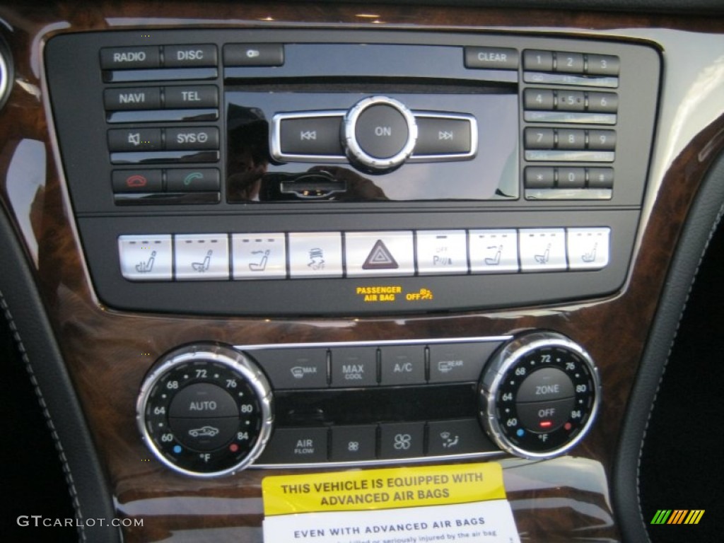 2013 Mercedes-Benz SL 550 Roadster Controls Photo #79154388