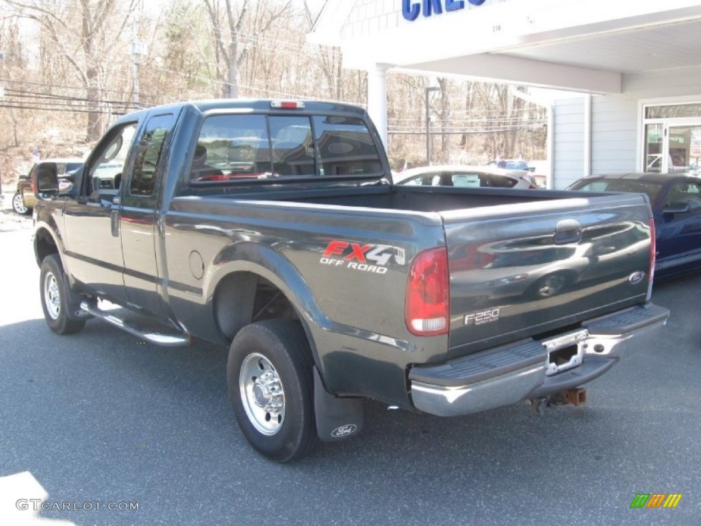 2004 F250 Super Duty XLT SuperCab 4x4 - Dark Green Satin Metallic / Medium Flint photo #5