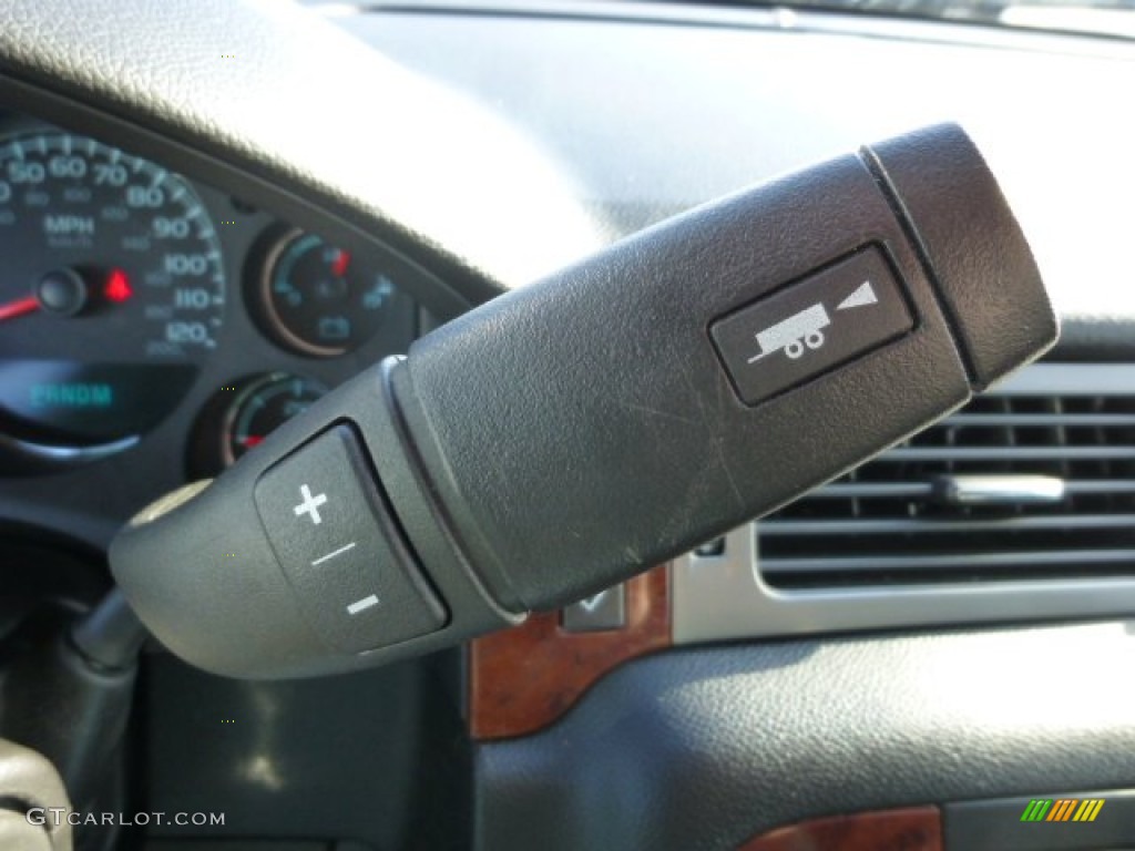 2012 Chevrolet Suburban LT 4x4 Transmission Photos