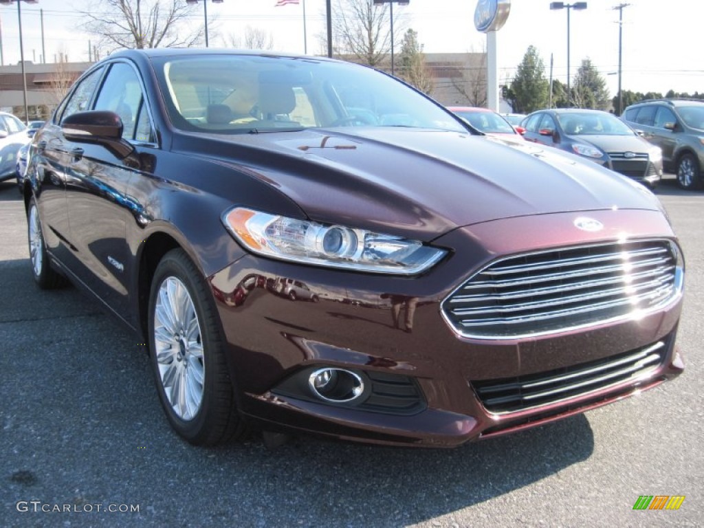 Bordeaux Reserve Red Metallic Ford Fusion