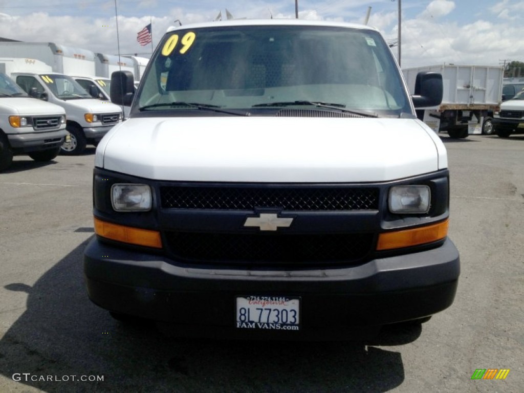 2009 Express 1500 Cargo Van - Summit White / Medium Pewter photo #1