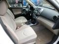 Super White - RAV4 4WD Photo No. 8