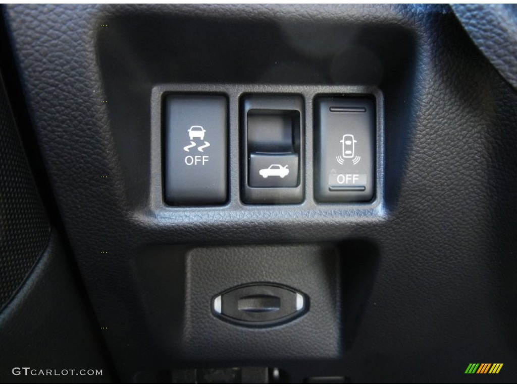 2011 Infiniti G 37 S Sport Convertible Controls Photo #79162088