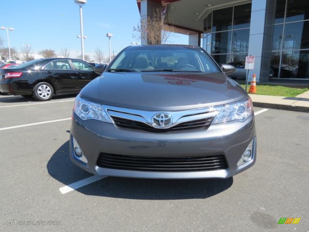 2013 Camry XLE - Magnetic Gray Metallic / Ash photo #2