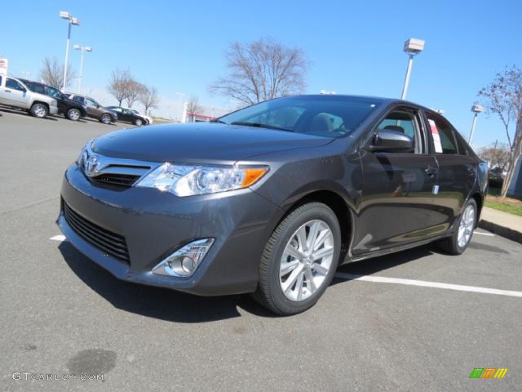 2013 Camry XLE - Magnetic Gray Metallic / Ash photo #3