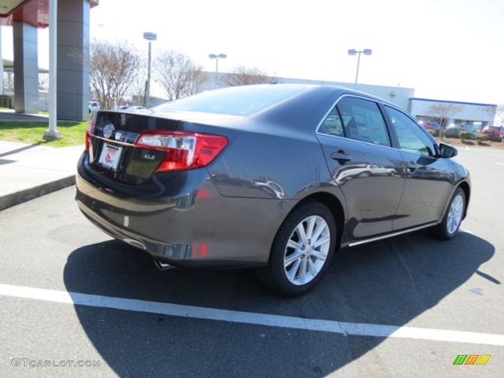 2013 Camry XLE - Magnetic Gray Metallic / Ash photo #19