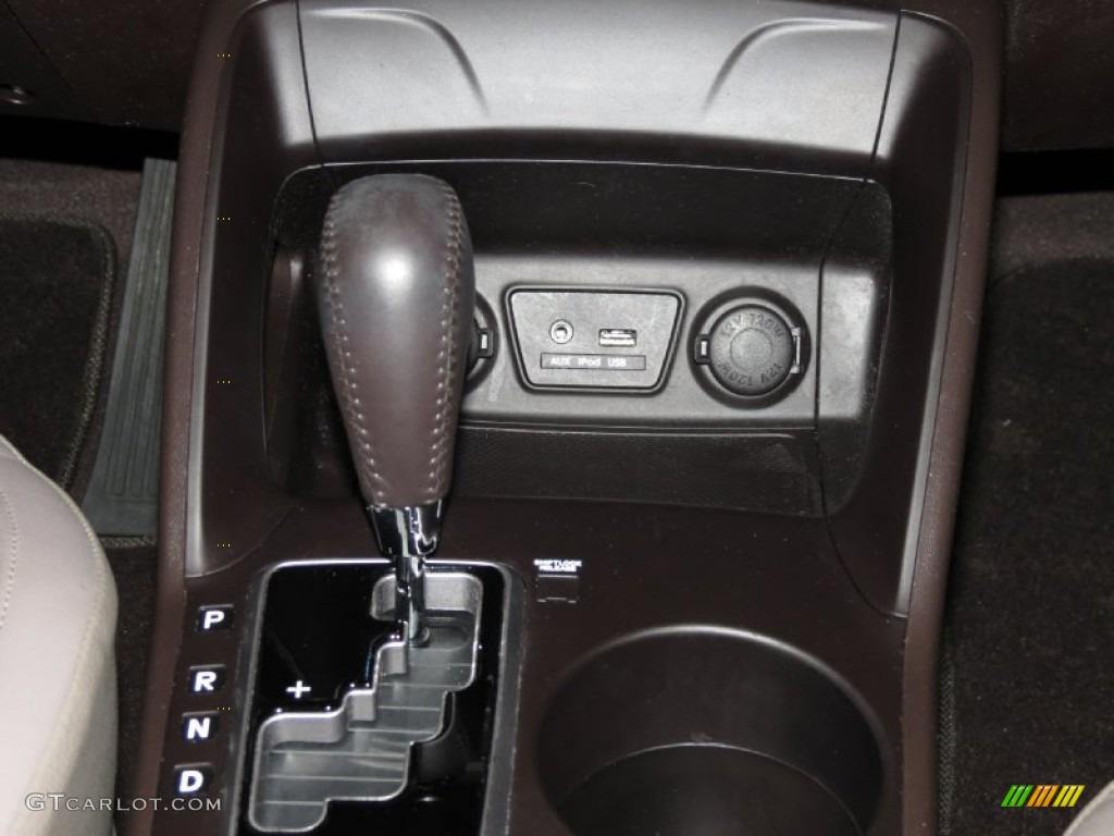 2011 Hyundai Tucson GLS Transmission Photos