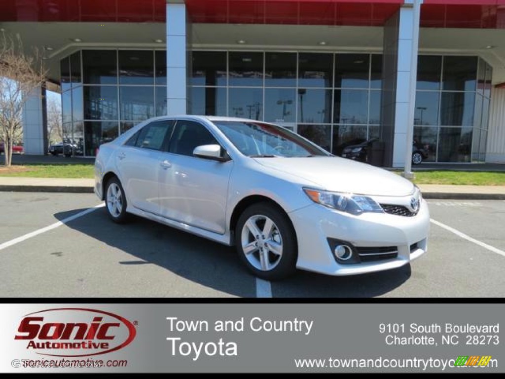 2013 Camry SE - Classic Silver Metallic / Black photo #1